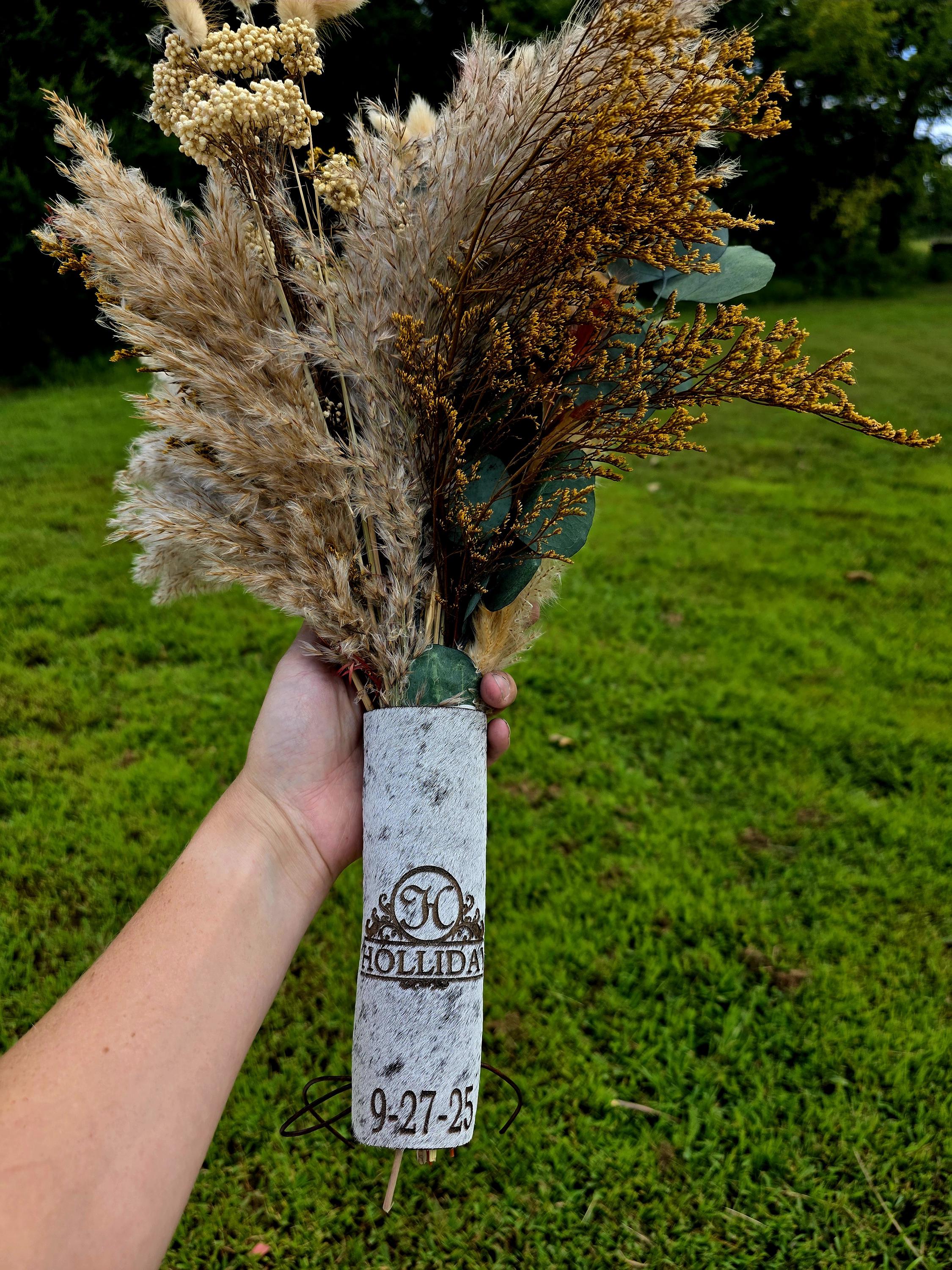 Cowhide Bouquet Holder: Rustic Wedding Decor