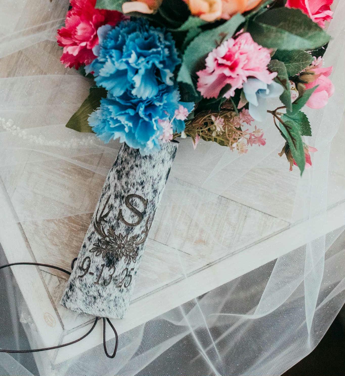 Cowhide Bouquet Holder: Rustic Wedding Decor